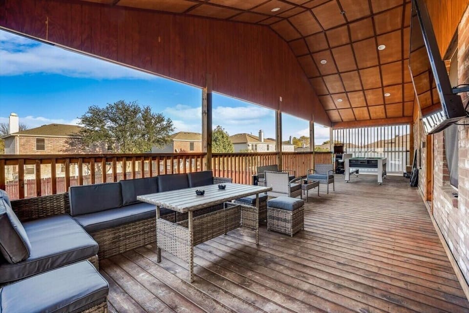 House (5 Bedrooms) | Interior