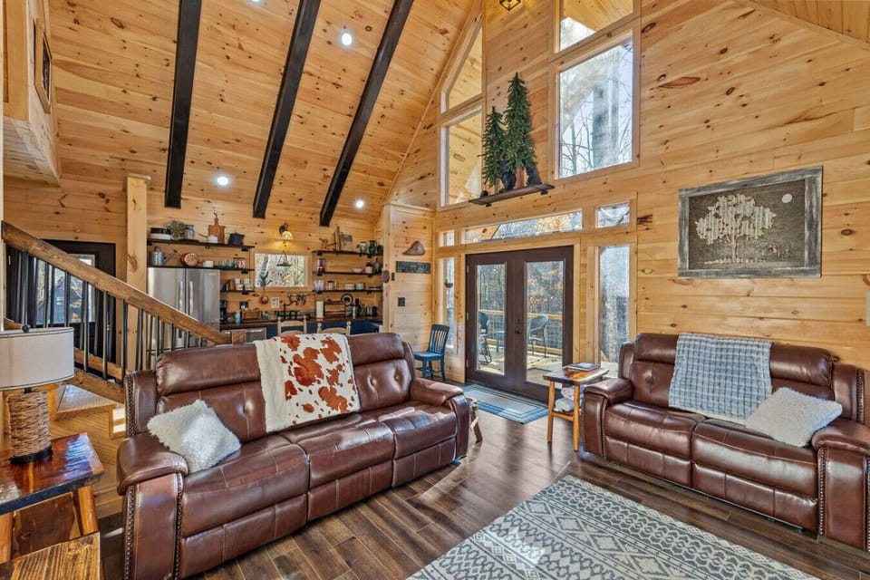 Chalet (2 Bedrooms) | Interior