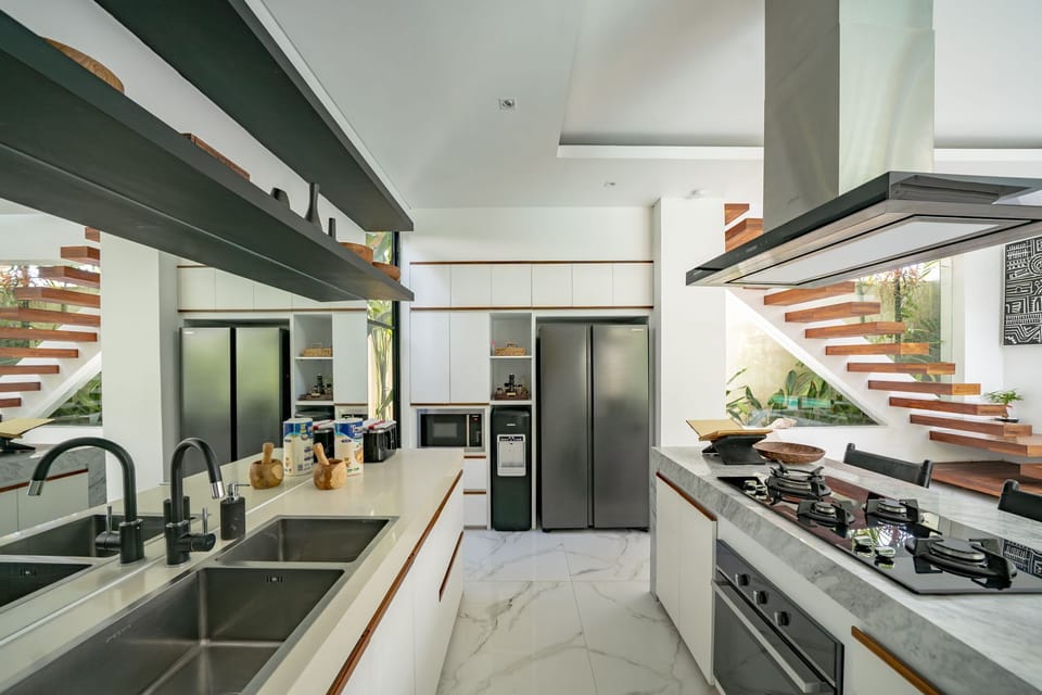 Deluxe Villa, 3 Bedrooms, Pool View | Private kitchen | Fridge, microwave, oven, stovetop