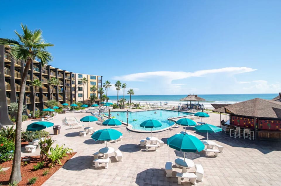 Resort Pool!
