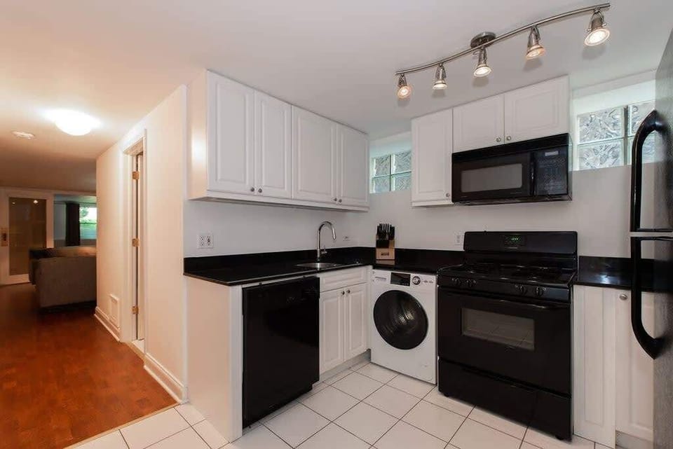 Room, Indoors, Oven, Kitchen, Flooring