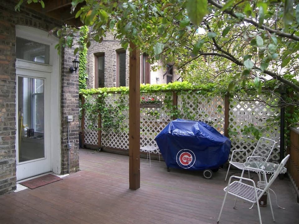 You are welcome to use my gas grill that is shared with the neighbors.