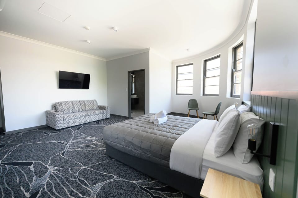 Family Quadruple Room, 1 Queen Bed with Sofa bed, Balcony, City View | Iron/ironing board (on request), WiFi (free)