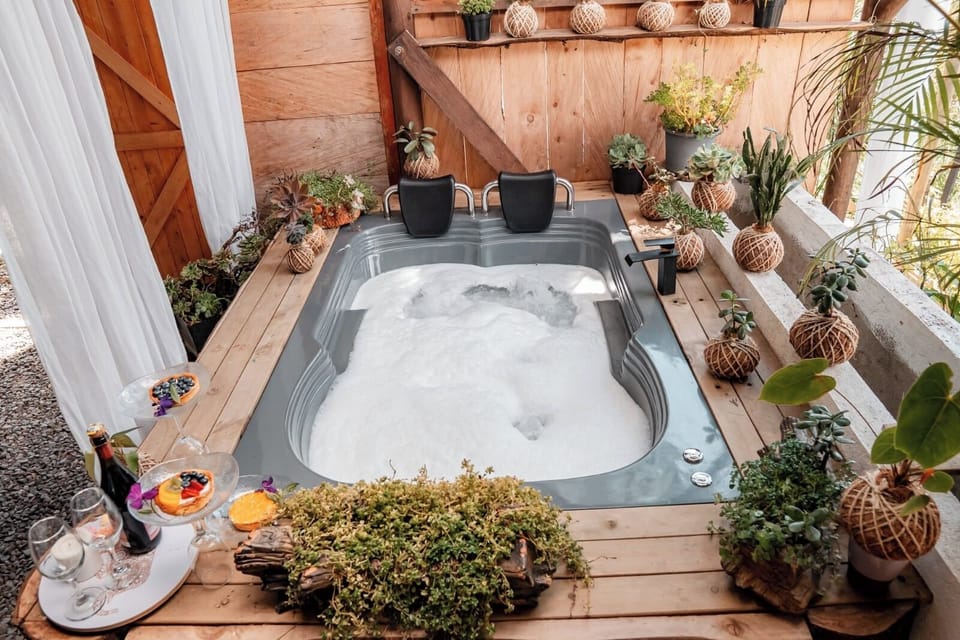 Outdoor spa tub