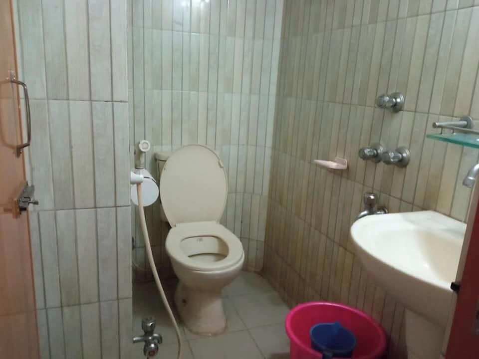 Free toiletries, towels, soap, shampoo