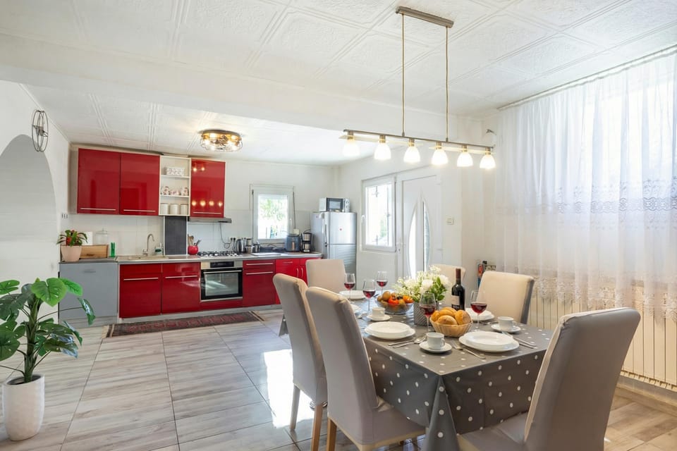 Kitchen and dining area