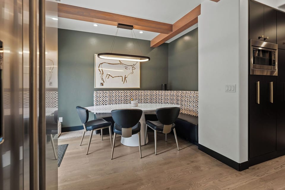 Breakfast Nook