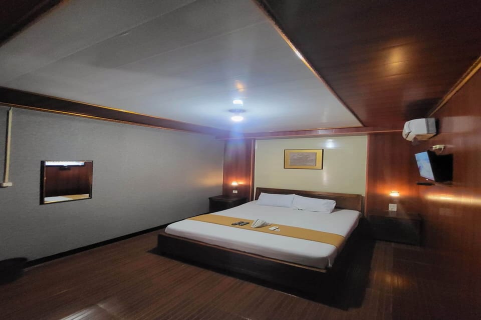 Deluxe Double Room | Free WiFi, bed sheets