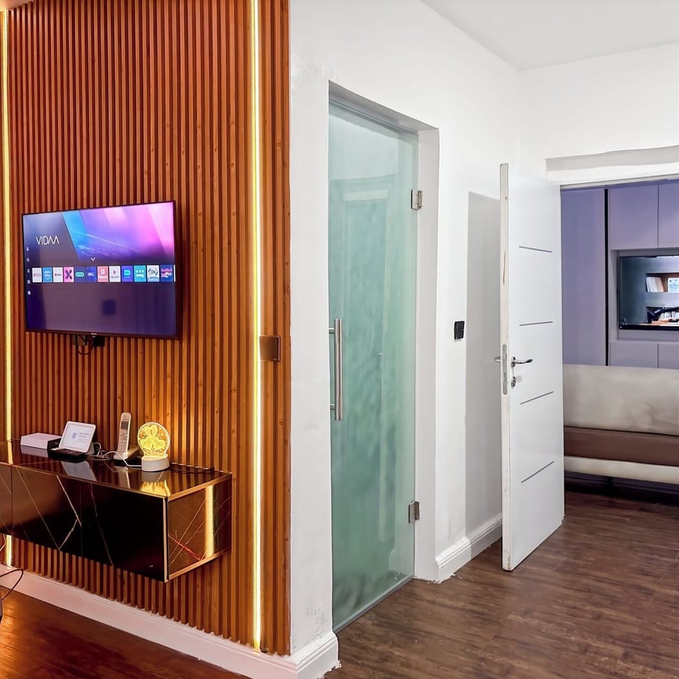 Economy Apartment, Balcony, City View | Interior
