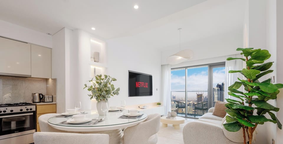 Apartment, City View | Living area