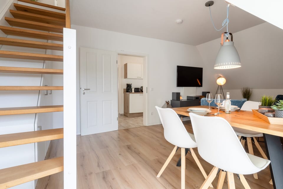 Apartment | Dining