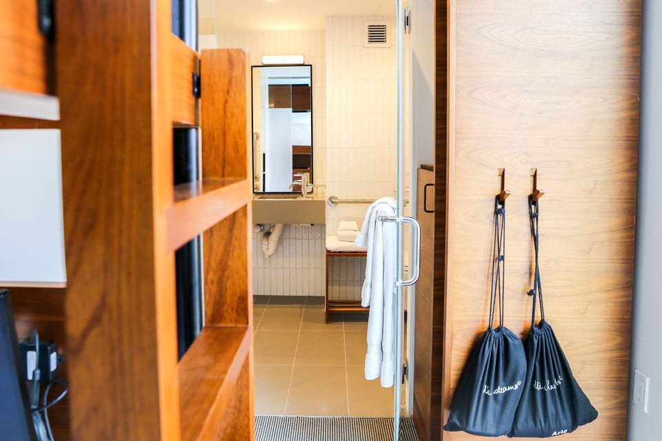 Room, Mobility Accessible (Accessible Bunk) | Premium bedding, in-room safe, iron/ironing board, WiFi (free)