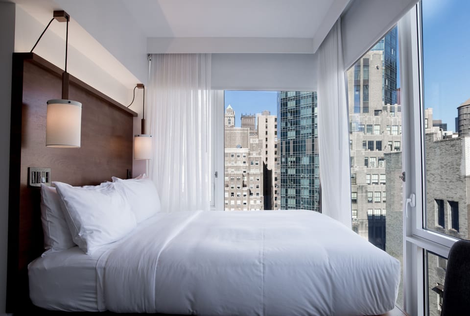 Room, 1 Queen Bed (Sky.) | Premium bedding, in-room safe, iron/ironing board, WiFi (free)