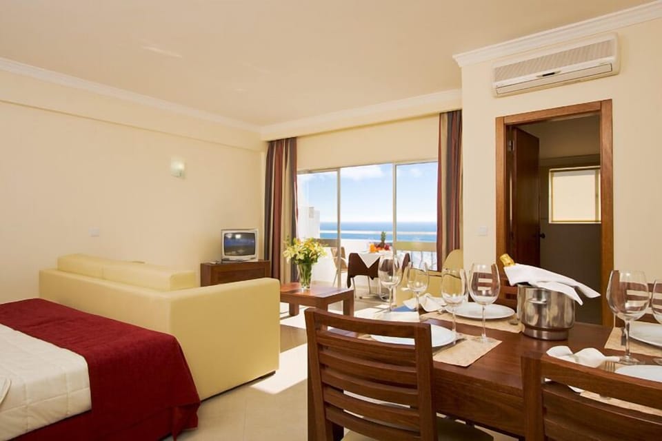 Apartamentos Silmar Apartment hotel in Albufeira