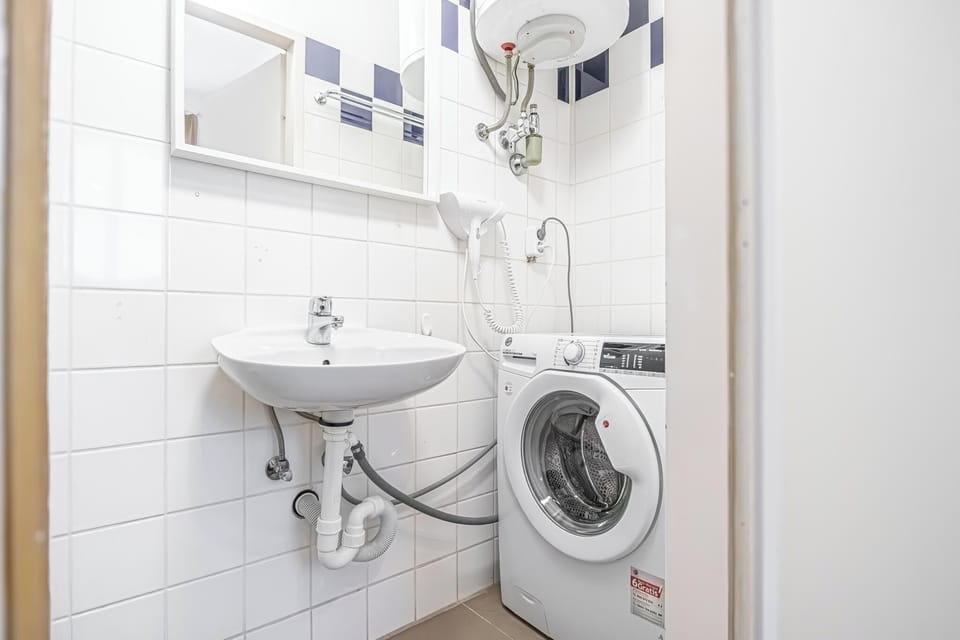 Cozy 2BR Apt With Excellent Connectivity Apartment in Vienna