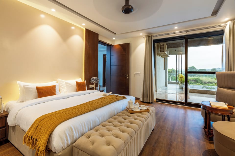Deluxe Villa, Balcony, Hill View | WiFi (free)