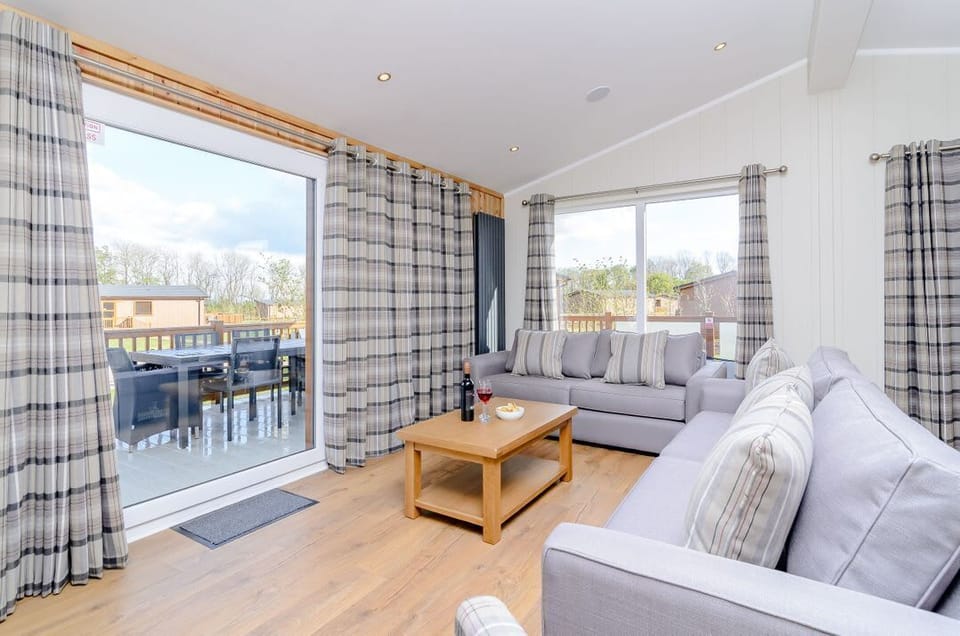 The Folkesworth (Pet)