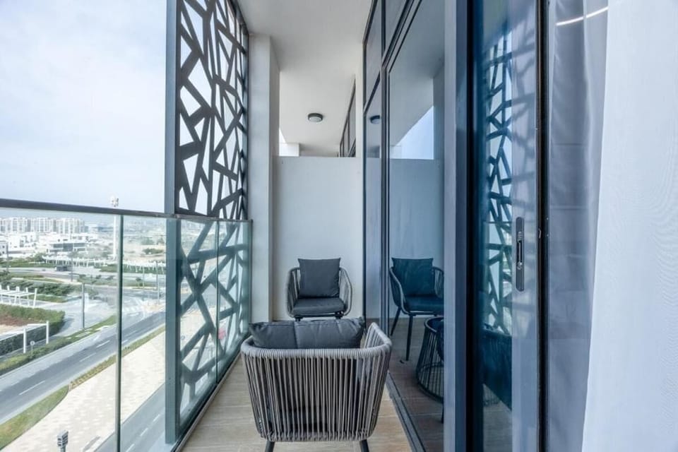 Apartment, Balcony, City View | Interior