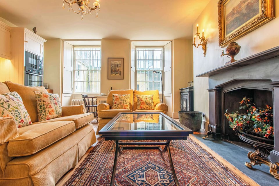 Exceptional, open planned living room and kitchen