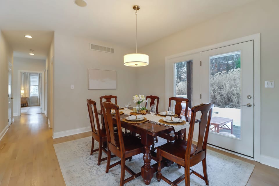 House (4 Bedrooms) | Interior