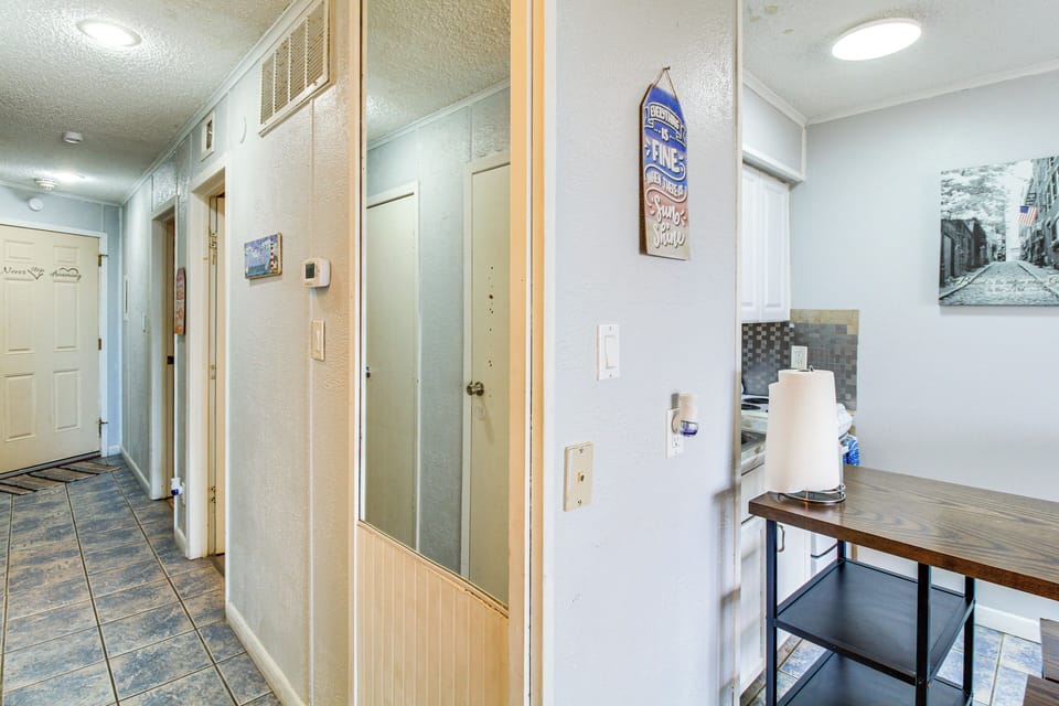 Apartment (1 Bedroom) | Interior