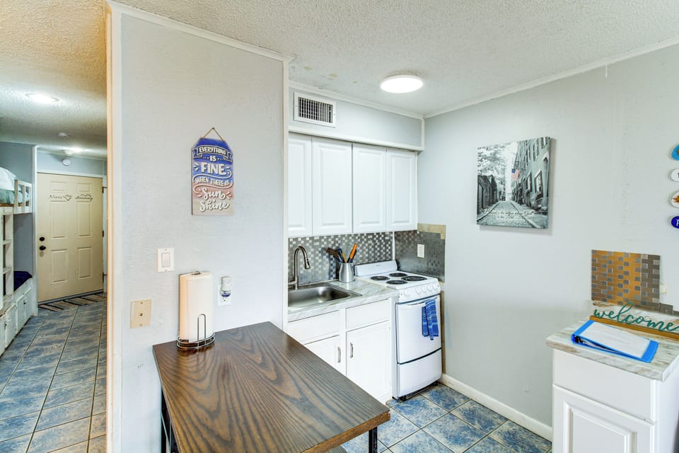 Apartment (1 Bedroom) | Interior