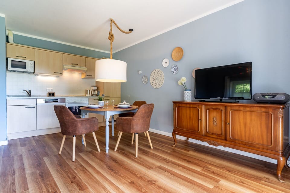 Apartment | Dining