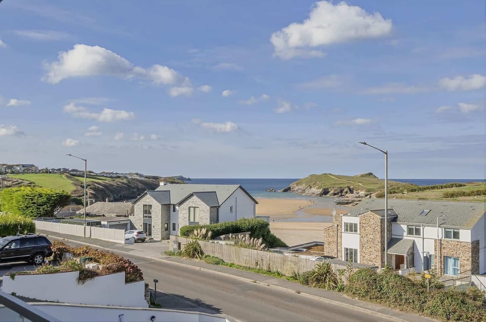 Beach/ocean view