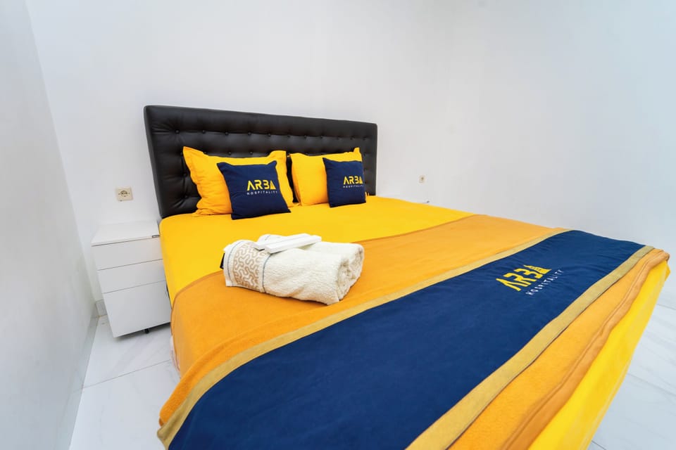 Deluxe Room | Desk, free WiFi, bed sheets