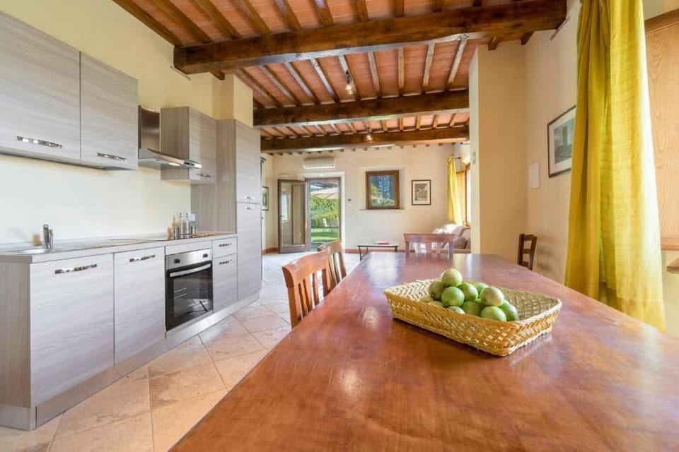 Apartment (SAN GEMINIANO) | Living area | TV