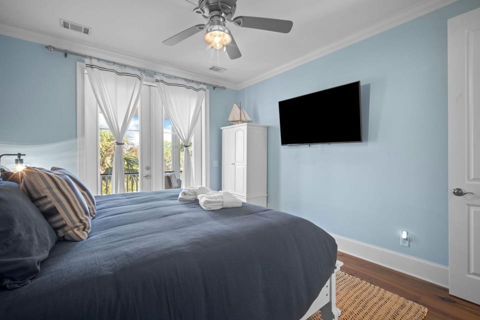 King Guest Room
