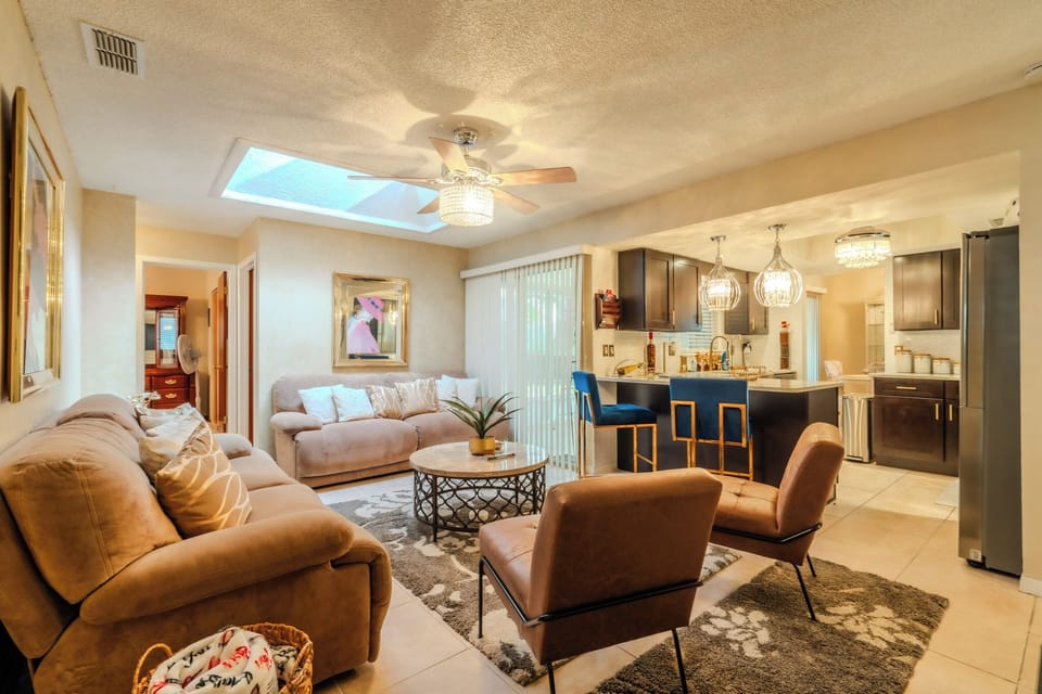 House, 3 Bedrooms | Living area