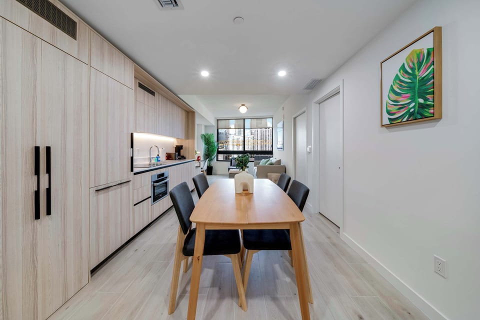Cook confidently in our well-stocked kitchens, and enjoy your meals in our dining room area where innovation and convenience meet for the ultimate culinary adventure.
