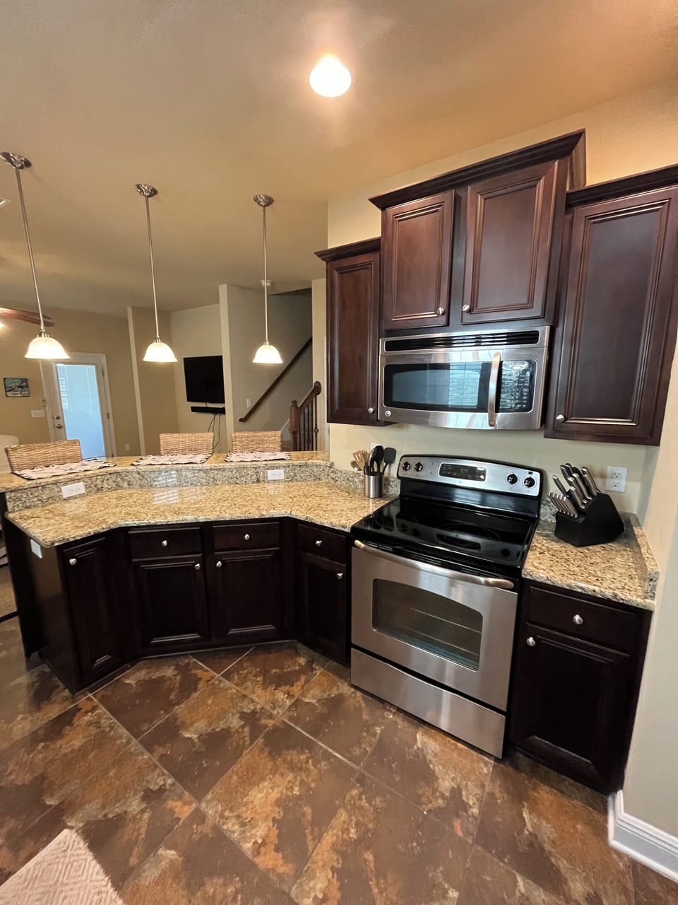 Kitchen with breakfast bar area