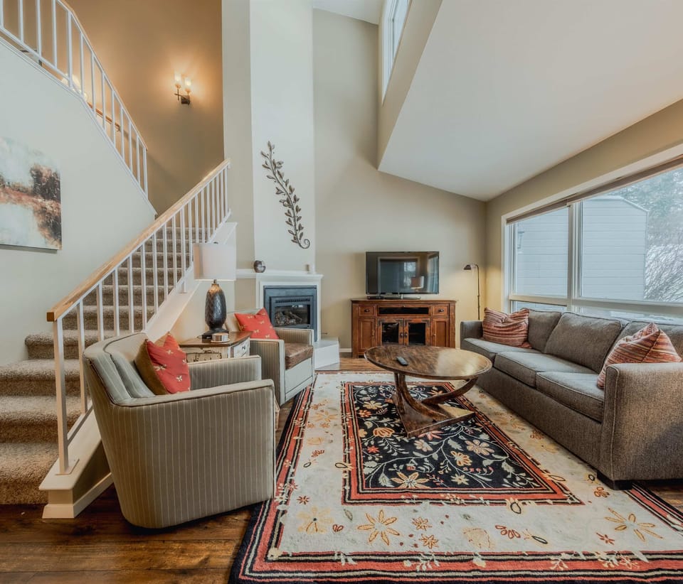 Welcome to Meadow Lake Townhouse, where Montana feels like home