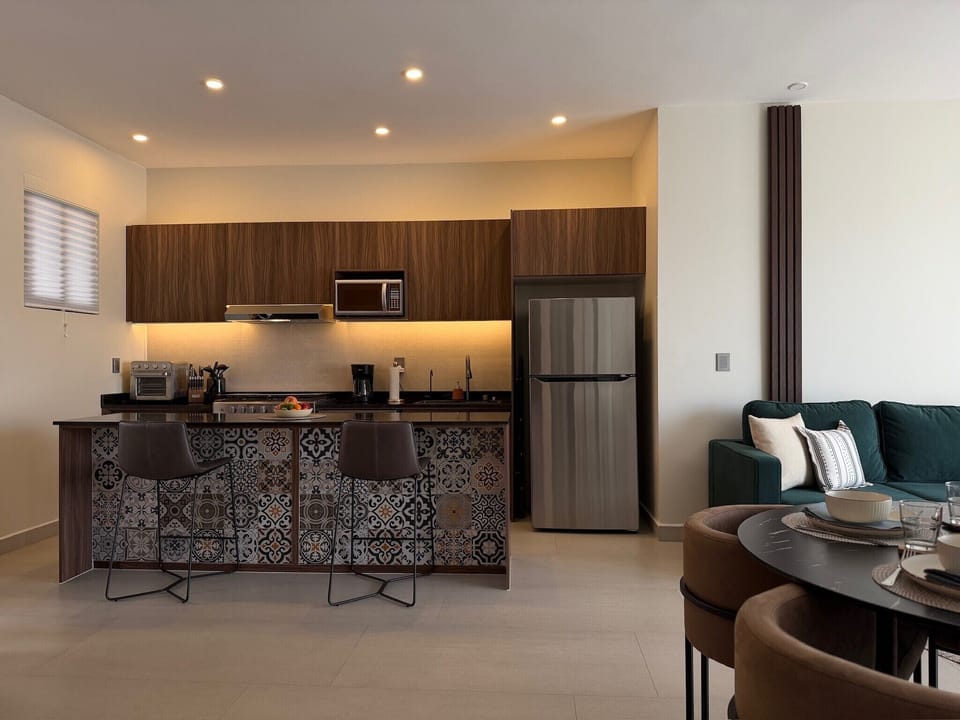Fully equipped kitchen. 