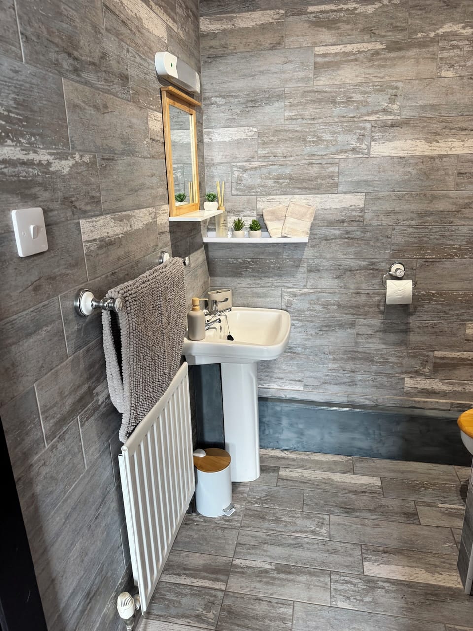 Comfort Double Room, Hill View | Bathroom | Shower, free toiletries, towels, toilet paper