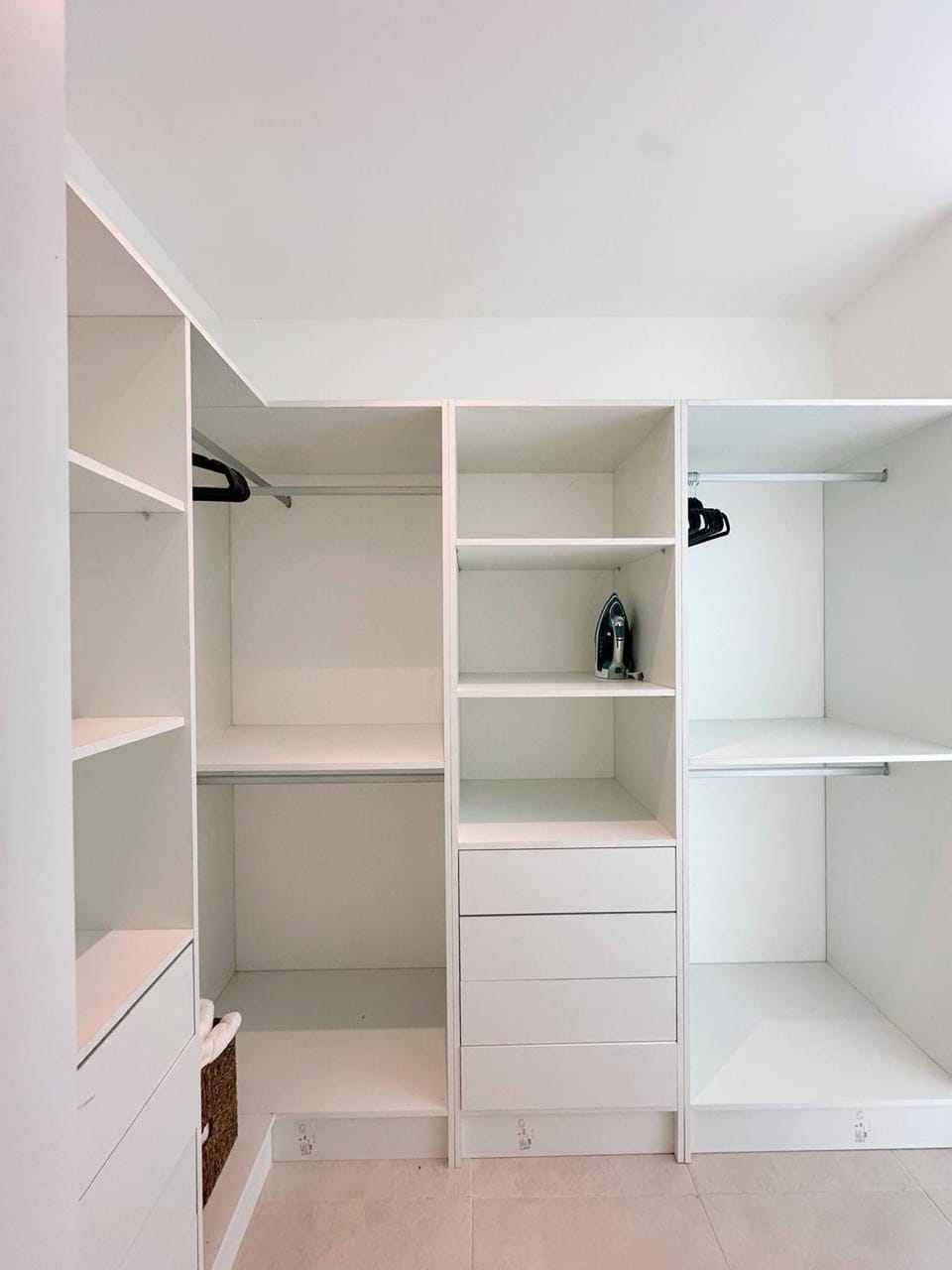 Condo, 3 Bedrooms, Balcony | Interior