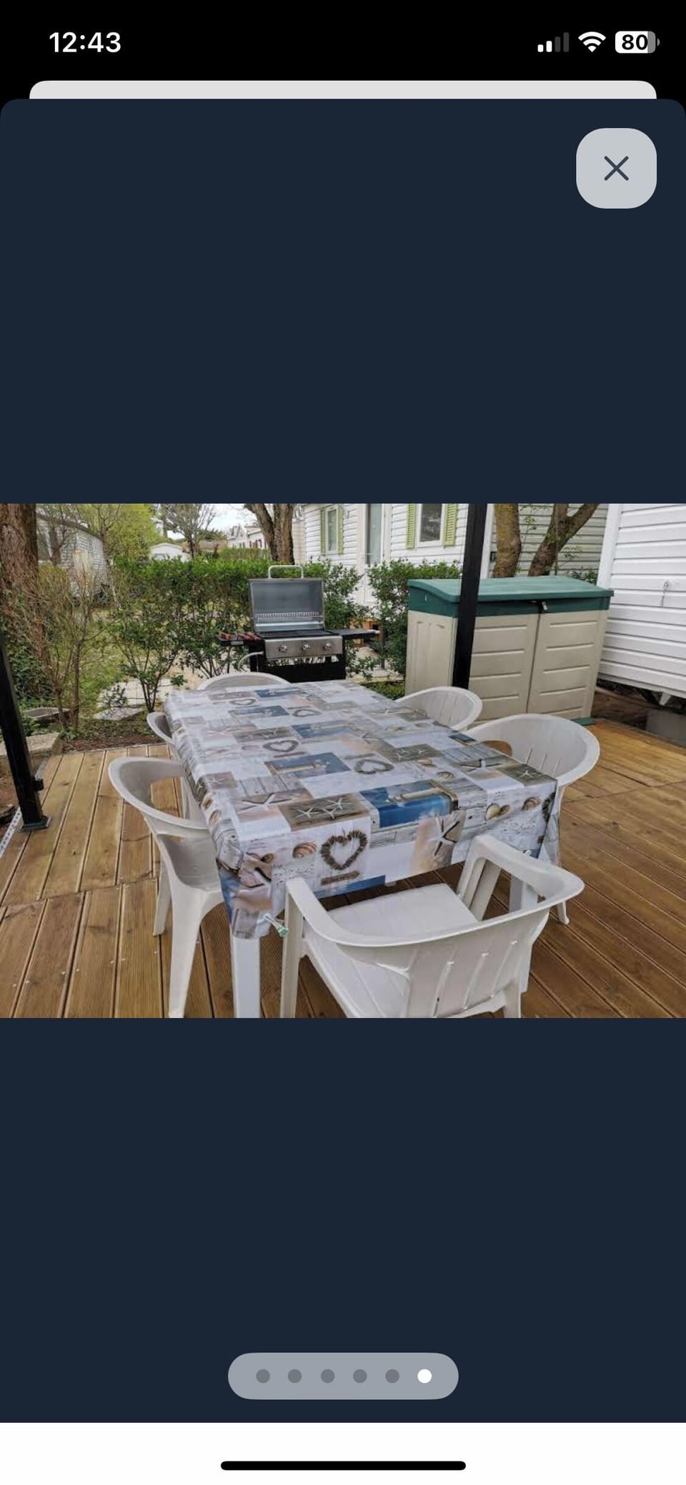 Outdoor dining