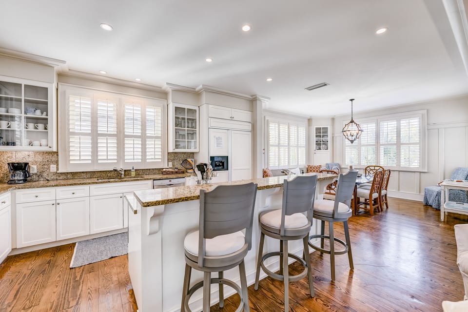 House, Multiple Beds, Pool Access, Beach View (Camellia Villa) | Private kitchen
