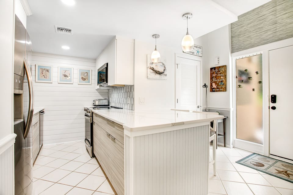 Condo, Multiple Beds, Patio, Pool View (1143 Beach Walker) | Private kitchen