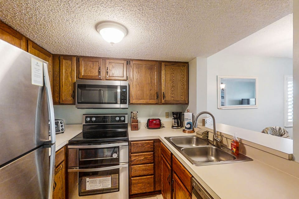 Condo, Multiple Beds, Pool Access, Garden View (St Aug Ocean and Racquet 7301) | Private kitchen