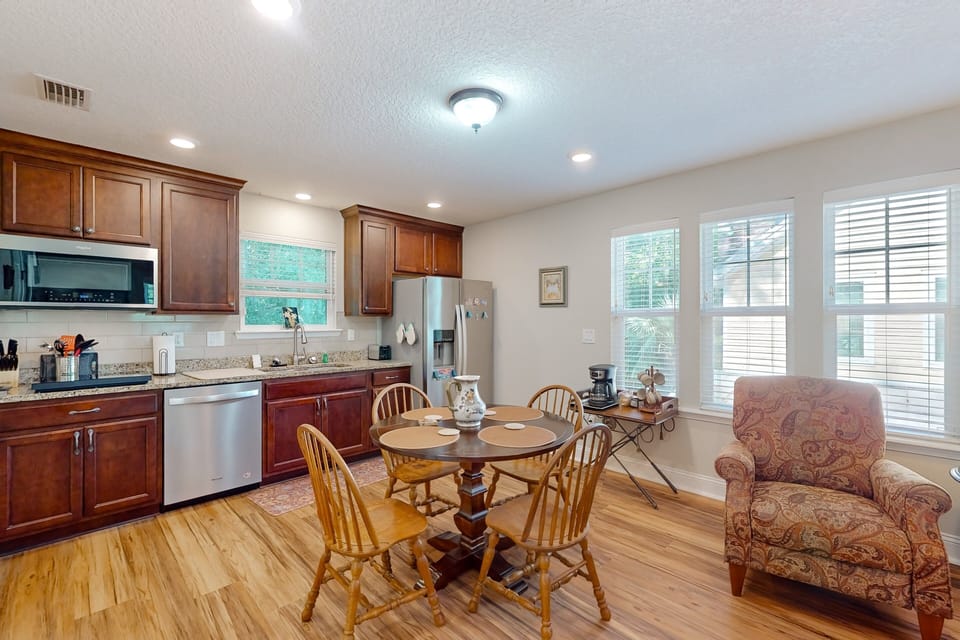 Apartment, 1 King Bed with Sofa bed, Patio, Garden View (Pine Trail Place - Unit A) | Individually decorated, individually furnished