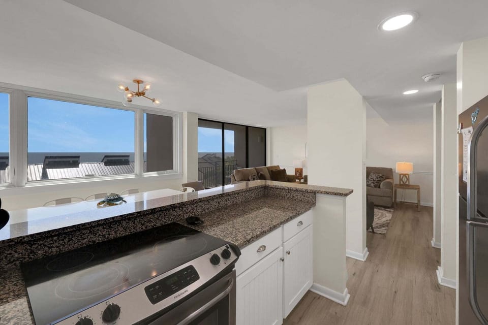 Condo, Multiple Beds, Patio, Beach View (1179 Beach Walker) | Interior