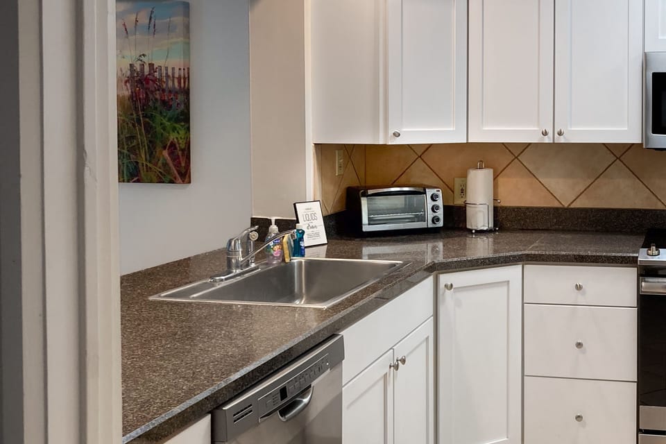 Condo, Multiple Beds, Patio, Pool View (2047 Beachwood) | Private kitchen