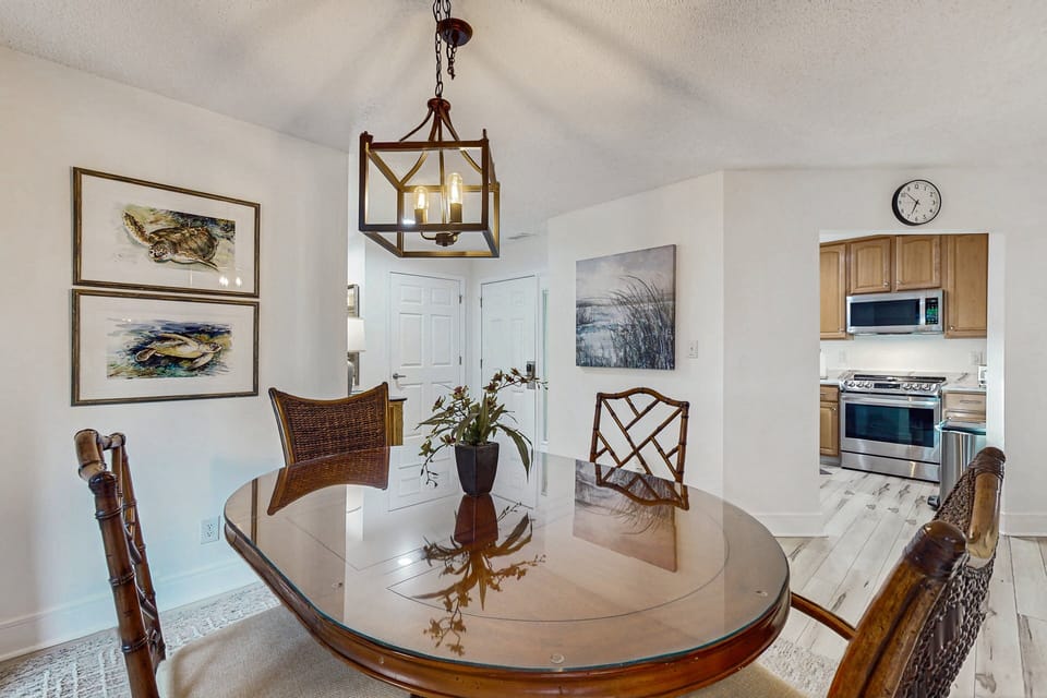 Condo, Multiple Beds, Pool Access, Pool View (2 Bedroom Full Condo - Courtside) | 2 bedrooms, individually decorated, individually furnished, bed sheets