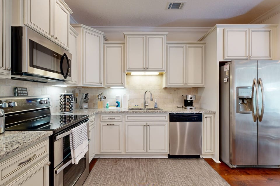 Townhome, Multiple Beds, Patio, Garden View (Mariner's Landing 602) | Private kitchen