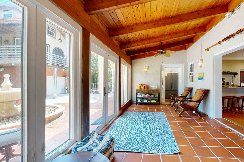 House, Multiple Beds, Patio, Garden View (Villa Vista Main House) | Interior