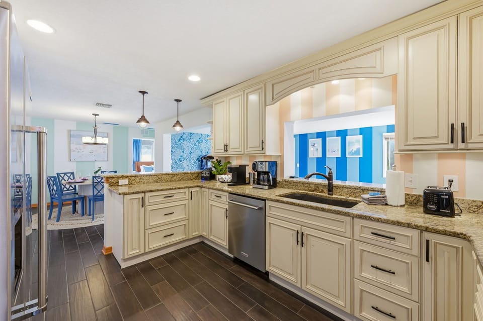 Spacious, modern, and ready for your culinary creations—this kitchen is where delicious memories are made.