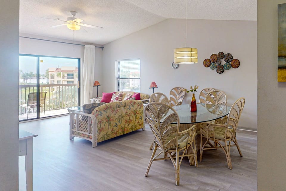 Condo, Multiple Beds, Hot Tub, Beach View (Ocean Village Club F31) | Interior